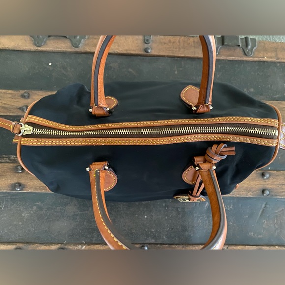 Dooney & Bourke vintage handbag leather hot pink EC~ - Picture 4 of 16